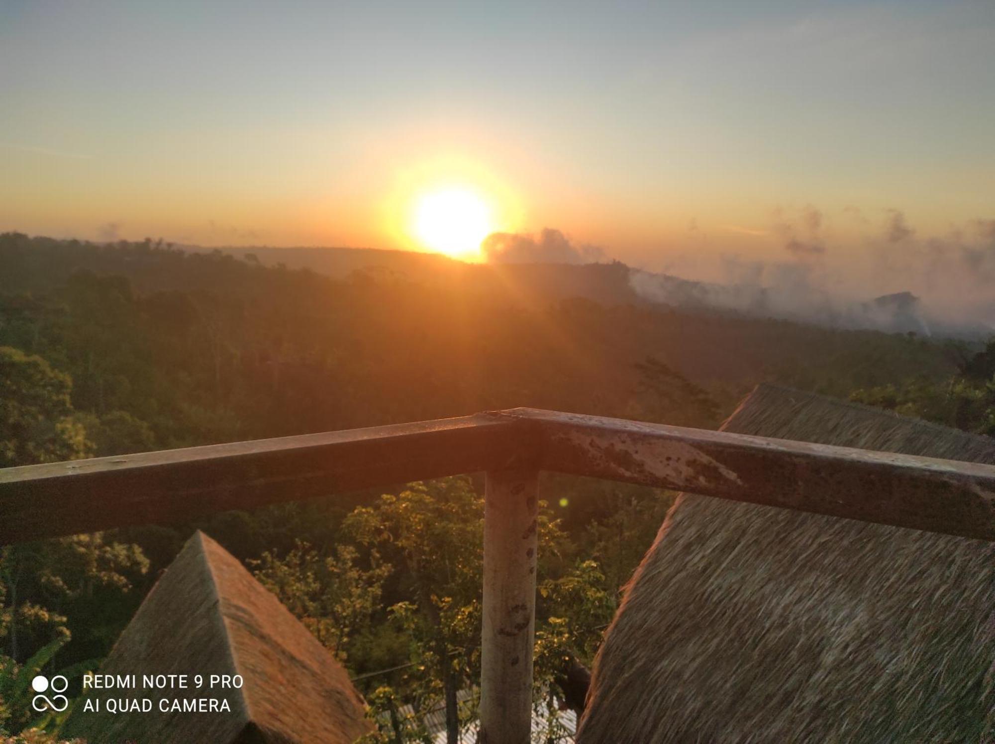Wanagiri Sunset Glamping Hotel Gitgit Exterior photo