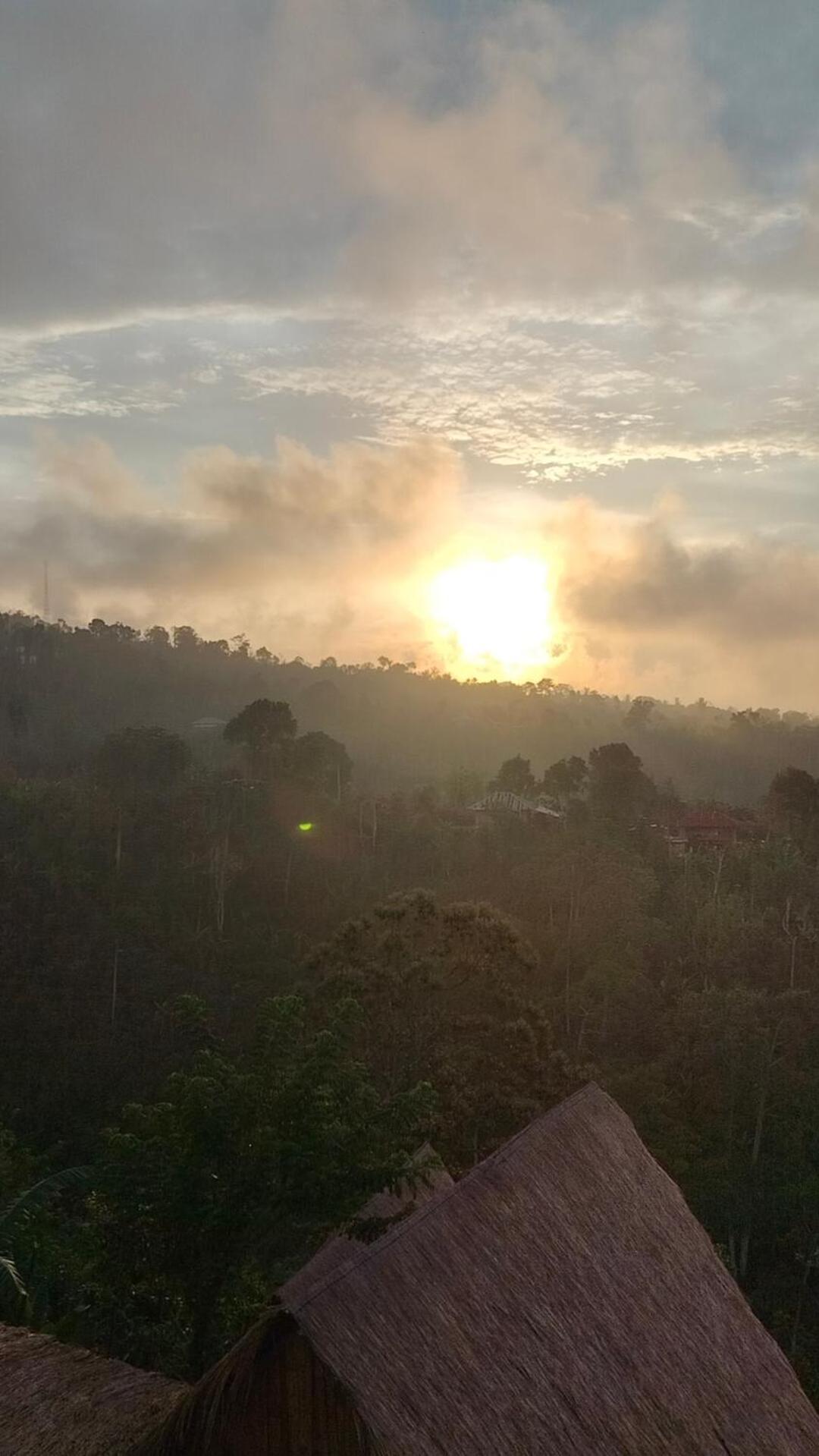 Wanagiri Sunset Glamping Hotel Gitgit Exterior photo